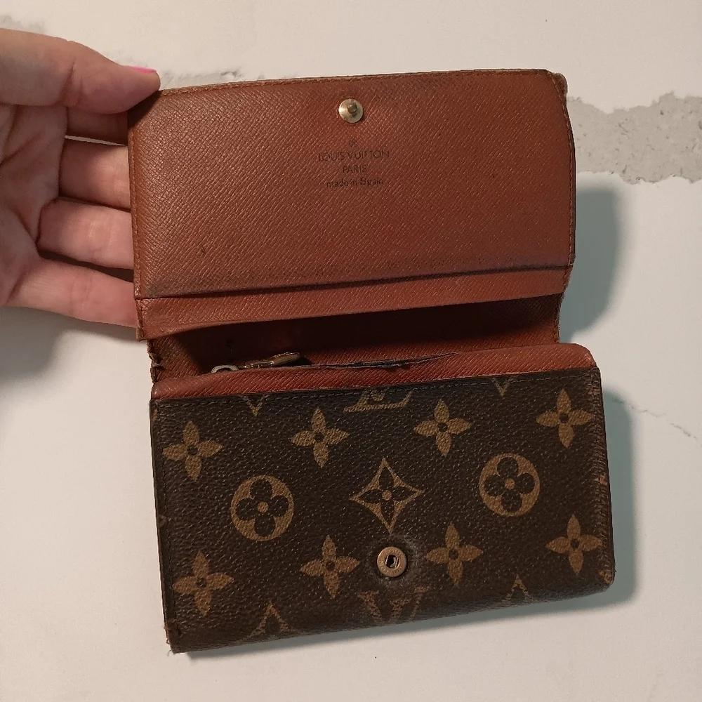 Louis Vuitton Tresor L-shaped zipper compact wallet Monogram